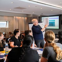 Íslenskukennsla í fyrirtækjum